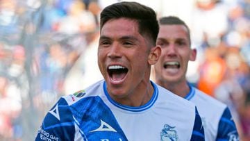 PUEBLA, MEXICO - OCTOBER 09: Martin Barragan of Puebla celebrates after scoring his team's first goal during the playoff match between Puebla and Chivas as part of the Torneo Apertura 2022 Liga MX at Cuauhtemoc Stadium on October 9, 2022 in Puebla, Mexico. (Photo by Jam Media/Getty Images)
