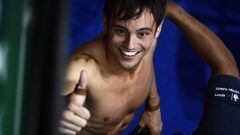 Diving champ Tom Daley urges gay footballers to come out