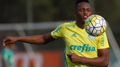 Palmeiras y Barça extienden acuerdo por fichaje de Yerry Mina