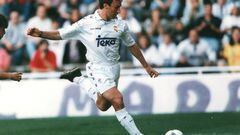 El centrocampista se formó en las categorías inferiores del Real Madrid. Debutó en partido oficial con el primer equipo a los 17 años. Disputó diez temporadas entre 1983 y 1995. Jugó un total de 341 partidos en los que marcó 47 goles. Consiguió seis Ligas