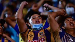 Afición del Atlético de San Luis despidió a sus jugadores entre cerveza y ofensas