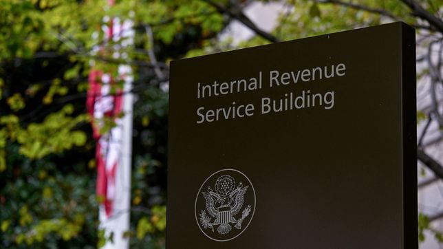Have I lost my IRS tax refund if it takes more than 21 days to arrive?
