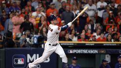 HOUSTON, TEXAS - OCTOBER 15: Alex Bregman #2 of the Houston Astros flies out to Evan Carter #32 of the Texas Rangers (not pictured) in the eighth inning during Game One of the American League Championship Series at Minute Maid Park on October 15, 2023 in Houston, Texas.   Bob Levey/Getty Images/AFP (Photo by Bob Levey / GETTY IMAGES NORTH AMERICA / Getty Images via AFP)