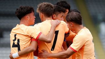 Los jugadores del Atlético celebran un gol al Brujas en la Youth League.