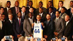  Los Golden State Warriors, en la Casa Blance con Obama en 2016.