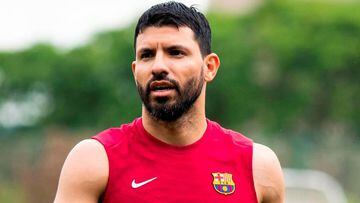Aguero: Barcelona confirm Messi back-up out for two months