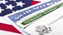 Each month, the SSA sends Social Security benefits. Can they be received without being a citizen of the United States? We explain to you.