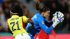 Soccer Football - FIFA Women’s World Cup Australia and New Zealand 2023 - Group H - Morocco v Colombia - Perth Rectangular Stadium, Perth, Australia - August 3, 2023 Morocco's Khadija Er-Rmichi in action with Colombia's Ivonne Chacon REUTERS/Luisa Gonzalez