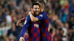 Messi celebra con Jordi Alba uno de los goles del Barcelona.