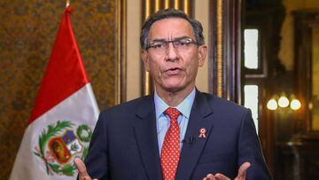 Handout picture released by the Peruvian presidency of President MartxEDn Vizcarra speaking during a televised announcement to the Nation on July 5, 2020, in Lima, to announce he will call for a referendum in 2021 to decide on the elimination of parliamentary immunity. - The president announced that due to the coronavirus pandemic, the popular consultation will be held taking advantage of the general elections of 2021, where Peruvians will elect the new president, congressmen and Andean parliamentarians. (Photo by AndrxE9s Valle / Peruvian Presidency / AFP) / RESTRICTED TO EDITORIAL USE - MANDATORY CREDIT &#039;AFP PHOTO /  PRESIDENCIA DEL PERU - ANDRES VALLE&#039; - NO MARKETING - NO ADVERTISING CAMPAIGNS - DISTRIBUTED AS A SERVICE TO CLIENTS