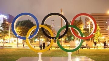 The five interlocking rings of the Olympics represent the five parts of the world that compete in the Games, able to reproduce the colors of every nation.