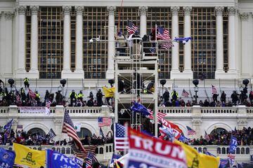 Los seguidores de Trump intentan tomar el Capitolio