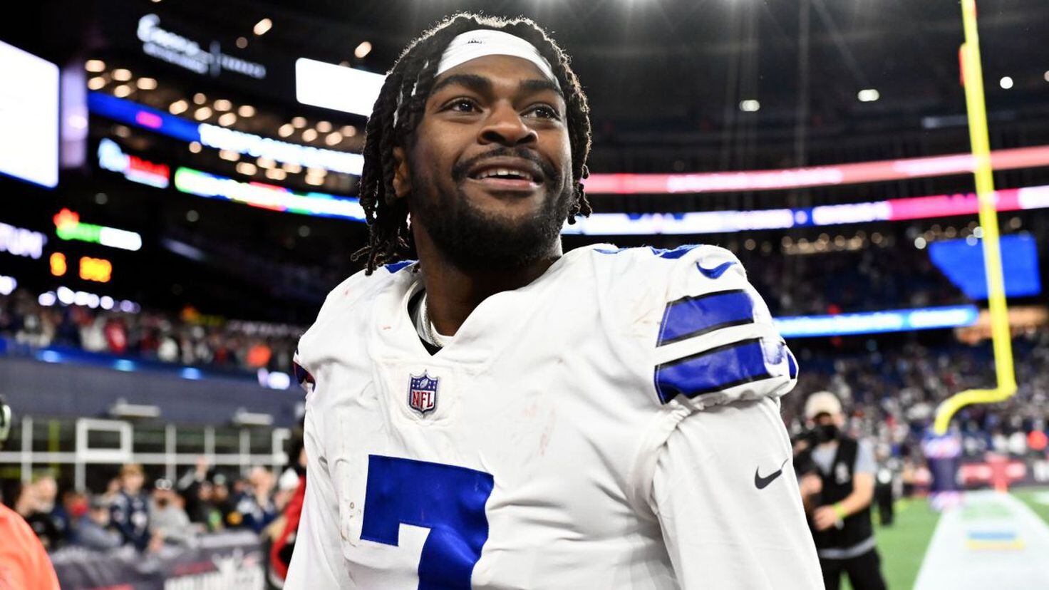 Trevon Diggs de los Dallas Cowboys se pierde el resto de la temporada