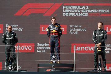 Verstappen, Hamilton y Russell, en el podio de Paul Ricard, Francia. F1 2022.