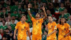 Gakpo celebra el primer gol a Irlanda.