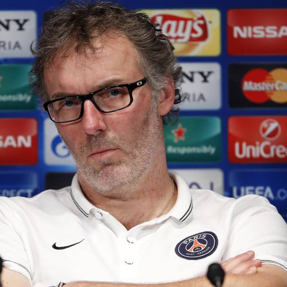 Gregory van der Wiel questions Paris Saint-Germain manager Laurent