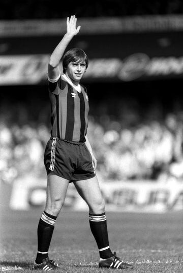 From Preston he moved to Manchester City for £750,000 in the summer of 1979. It was regarded as an excessive amount to pay at the time for a 21-year-old with no first division experience.