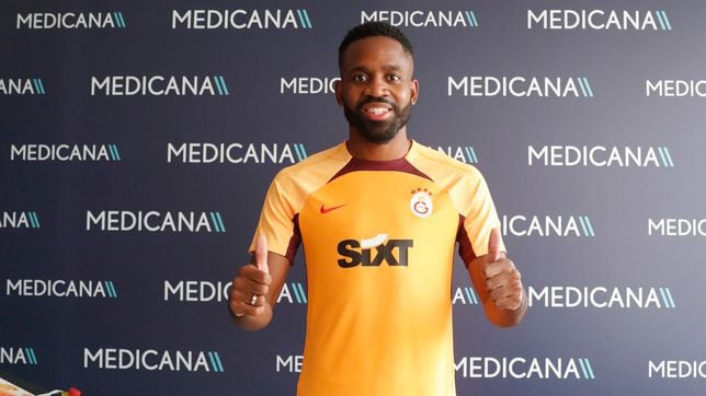 Bakambu, al Galatasaray 23 días después de firmar con Al Nasr