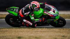 Kawasaki Racing Team WorldSBK's Jonathan Rea during day one of the MOTUL FIM Superbike World Championship 2022 at Donington Park, Leicestershire. Picture date: Friday July 15, 2022. (Photo by Tim Goode/PA Images via Getty Images)