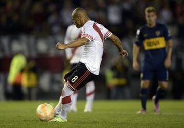 El penal de Carlos Sánchez para River Plate.