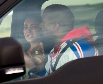 Kim Kardashian y Kanye West  discutiendo en Wyoming.