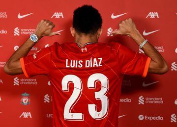 Luis Díaz en su llegada a Liverpool