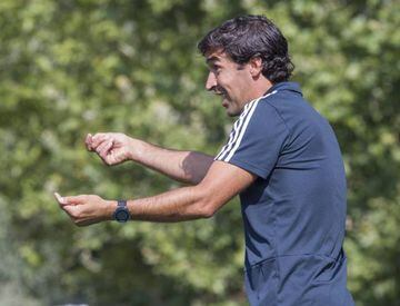 Raul gives instructions to his players in his debut as U-16 coach