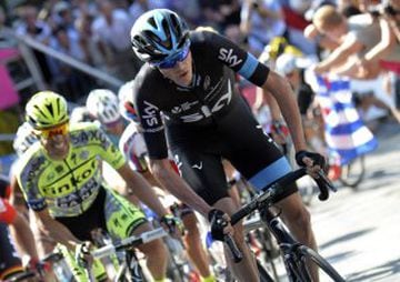 10. El británico Chris Froome con SKY durante una de las etapas del Tour de Francia de 2015.