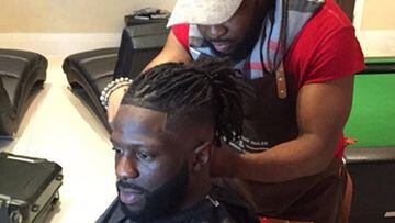 Nikky Okyere, el peluquero estrella de la Premier League.