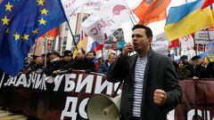 Russian opposition figure Ilya Yashin addresses supporters during a rally to mark the 5th anniversary of opposition politician Boris Nemtsov's murder and to protest against proposed amendments to the country's constitution, in Moscow, Russia February 29, 2020. REUTERS/Shamil Zhumatov