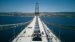Turqu&iacute;a construye el puente en suspensi&oacute;n m&aacute;s largo del mundo.