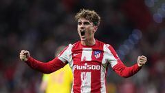 MADRID, SPAIN - OCTOBER 19: Antoine Griezmann of Atletico Madrid celebrates after scoring their side's second goal during the UEFA Champions League group B match between Atletico Madrid and Liverpool FC at Wanda Metropolitano on October 19, 2021 in Madrid, Spain. (Photo by Angel Martinez/Getty Images)