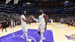 Tras cinco derrotas consecutivas, los Lakers se imponen a los Nuggets y suman su primera victoria de la temporada. Y para redondear, Westbrook jugó bien.