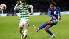 Diego Lainez se enoja tras ser sustituido en Europa League