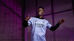 Vinicius, with the new Real Madrid away kit.