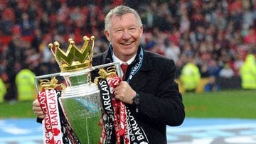 Manchester United&#039;s Scottish manager Alex Ferguson holds the Premier League trophy at the end of the English Premier League football match between Manchester United and Swansea City at Old Trafford in Manchester, northwest England, on May 12, 2013. Ferguson said farewell to Old Trafford with a typically passionate speech after his side&#039;s 2-1 victory over Swansea in his final home match in charge of the team.  AFP PHOTO / ANDREW YATES   RESTRICTED TO EDITORIAL USE. No use with unauthorized audio, video, data, fixture lists, club/league logos or &acirc;live&acirc; services. Online in-match use limited to 45 images, no video emulation. No use in betting, games or single club/league/player publications