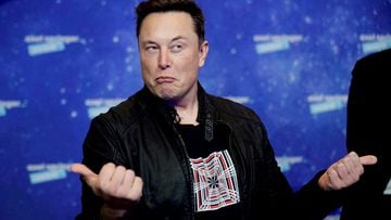 Elon Musk tweets about Twitter ideas