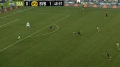 Alcácer ya ilusiona al Dortmund: Inteligencia y clase en este gol