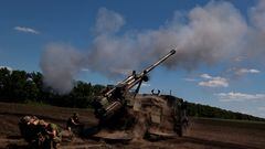 Ukrainian service members fire towards Russian positions with a CAESAR self-propelled howitzer, as Russia's attack on Ukraine continues, in Donetsk Region, Ukraine June 8, 2022. Picture taken June 8, 2022. REUTERS/Stringer