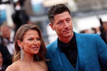 Anna Lewandowska and Robert Lewandowski attend the screening of "Broker (Les Bonnes Etoiles)" during the 75th annual Cannes film festival at Palais des Festivals on 26 May 2022 in Cannes, France.