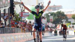 El ciclista epa&ntilde;ol Gorka Izagirre celebra su victoria en la octava etapa del Giro de Italia 2017 en Peschichi durante su etapa en el Movistar.