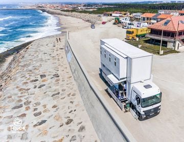 El Truck Surf Hotel recorre las costas de Portugal y Marruecos. 