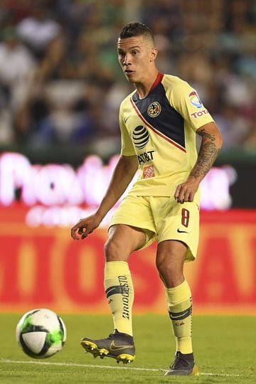 Si bien el colombiano no ha mostrado el nivel que desplegó en México antes de Rusia 2018, Uribe es un elemento importante en la mediacancha del América donde hace pareja con Guido Rodríguez. Asimismo, viene de tener participación con su selección en Copa América.