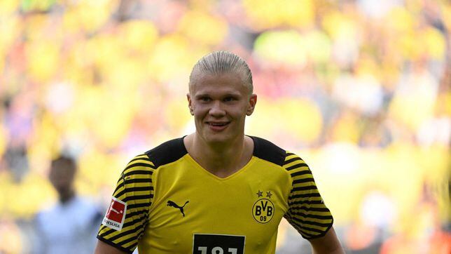 Manchester City announce the signing of Erling Haaland from Borussia Dortmund