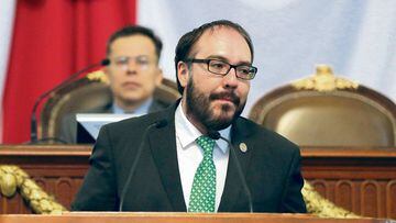 Frenan diputados proceso de desafuero  de Mauricio Toledo 