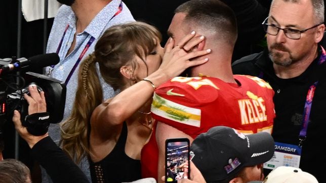 Travis Kelce and Taylor Swift’s Super Bowl winning kiss