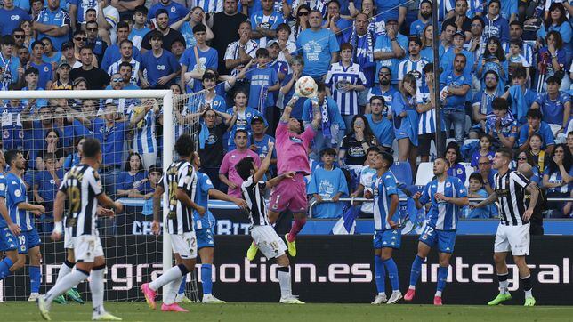 Mackay, 17 porterías a cero para serenar al Deportivo