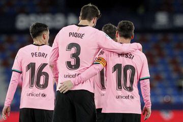 Barcelona stars against Levante