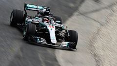 Lewis Hamilton con el Mercedes W09 en Montmel&oacute;.