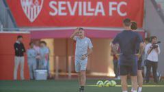 Mendilibar dirigió su primer entrenamiento como técnico del Sevilla.